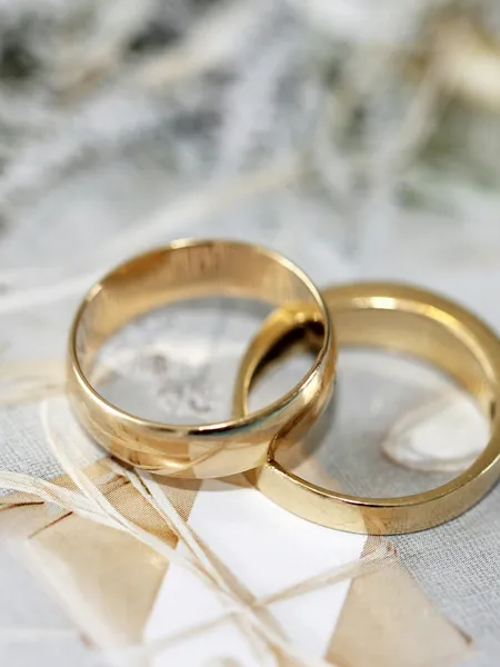 wedding rings